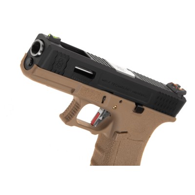WE G-Force 17 BK Silver Barrel Metal Version GBB Desert Airsoft Pistol - photo 4